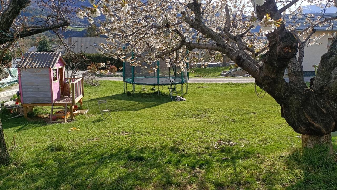 Апартаменты Location Le Queron Гийестр Экстерьер фото